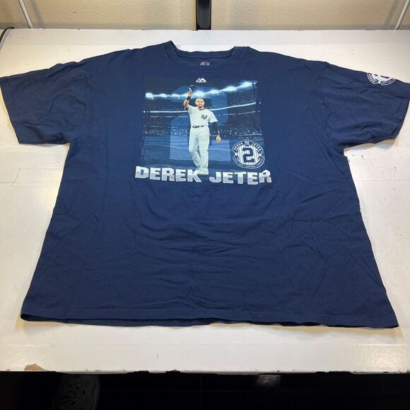 Derek Jeter MAJESTIC NEW YORK YANKEES MLB BASEBALL T SHIRT Mens XXL Captain - Picture 2 of 6